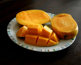 Mango krájené